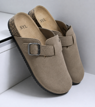 Load image into Gallery viewer, MEN footwear in cork by SYL