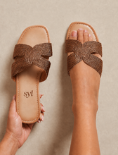 Load image into Gallery viewer, Isla flats by SYL