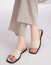 Load image into Gallery viewer, Camella flats by SYL