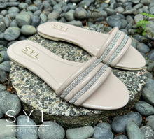 Load image into Gallery viewer, Elowen flats by SYL