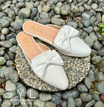 Load image into Gallery viewer, Yassy half shoes by SYL
