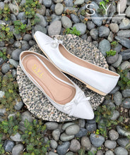 Load image into Gallery viewer, DUA shoes by SYL