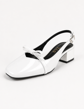 Load image into Gallery viewer, Delna shoes by SYL
