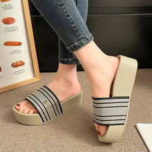 Load image into Gallery viewer, Blair wedge by SYL
