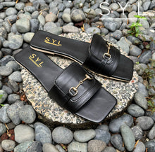 Load image into Gallery viewer, Nicole flats by SYL
