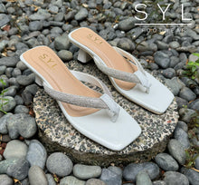 Load image into Gallery viewer, Tamsin Classy heels by SYL
