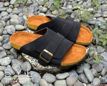 Load image into Gallery viewer, Sammy Men's footwear in cork by SYL
