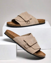 Load image into Gallery viewer, MEN footwear in cork by SYL
