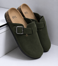 Load image into Gallery viewer, MEN footwear in cork by SYL
