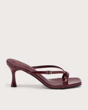Load image into Gallery viewer, Cassy heels by SYL
