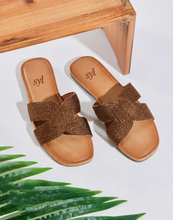 Load image into Gallery viewer, Isla flats by SYL

