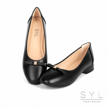 Load image into Gallery viewer, Sienna shoes by SYL
