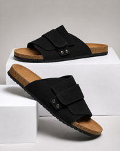 Load image into Gallery viewer, MEN footwear in cork by SYL
