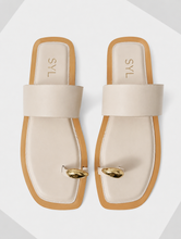 Load image into Gallery viewer, Allaine flats by SYL
