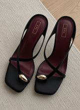 Load image into Gallery viewer, Rejine heels by SYL
