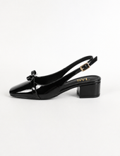 Load image into Gallery viewer, Delna shoes by SYL
