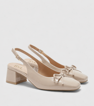 Load image into Gallery viewer, Alleca shoes by SYL
