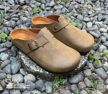 Load image into Gallery viewer, Jamie footwear in cork for MEN by SYL
