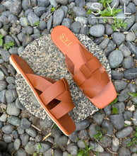Load image into Gallery viewer, Savana flats by SYL
