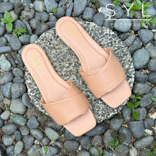 Load image into Gallery viewer, Abigail flats by SYL
