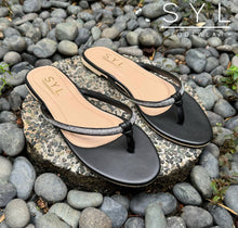 Load image into Gallery viewer, Oriane flats by SYL
