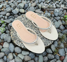 Load image into Gallery viewer, Oriane flats by SYL
