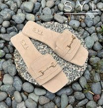 Load image into Gallery viewer, Nicole flats by SYL
