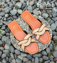 Load image into Gallery viewer, Zenoby flats by SYL

