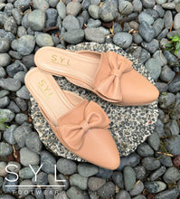 Load image into Gallery viewer, Yassy half shoes by SYL
