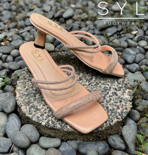 Load image into Gallery viewer, Sable Classy heels by SYL
