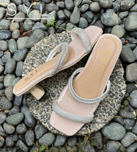 Load image into Gallery viewer, Sable Classy heels by SYL
