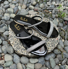 Load image into Gallery viewer, Iona flats by SYL
