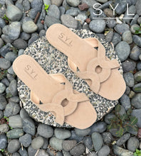 Load image into Gallery viewer, Arista flats by SYL
