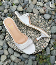 Load image into Gallery viewer, Venice heels by SYL
