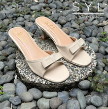 Load image into Gallery viewer, Venice heels by SYL
