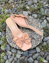 Load image into Gallery viewer, Charm heels by SYL
