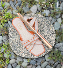 Load image into Gallery viewer, Heidi flats by SYL
