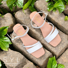 Load image into Gallery viewer, Blessy flats by SYL

