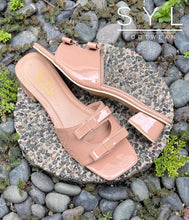 Load image into Gallery viewer, Aileen heels by SYL
