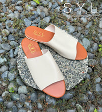 Load image into Gallery viewer, Bella flats by SYL
