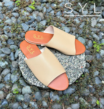 Load image into Gallery viewer, Bella flats by SYL
