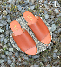Load image into Gallery viewer, Bella flats by SYL
