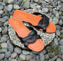 Load image into Gallery viewer, Zenoby flats by SYL
