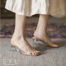 Load image into Gallery viewer, Dahlia 1.5 inches heels by SYL
