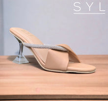 Load image into Gallery viewer, Maeve 3-inches heels by SYL
