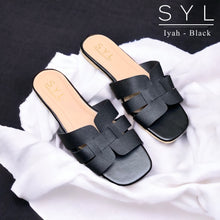 Load image into Gallery viewer, Iyah flats by SYL
