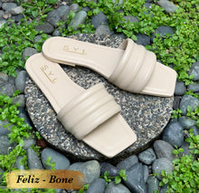 Load image into Gallery viewer, FELIZ flats by SYL
