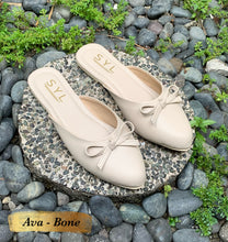 Load image into Gallery viewer, Ava shoes by SYL
