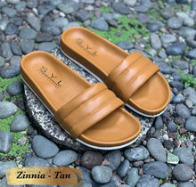 Load image into Gallery viewer, Zinnia slippers by SYL
