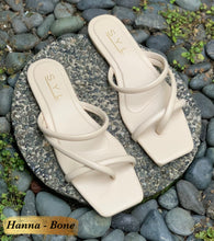 Load image into Gallery viewer, HANNA flats by SYL
